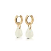 Clearance CURVY Orecchini a cerchio e pendete goccia in resina milky colorata Orecchini