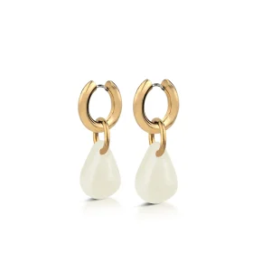 Clearance CURVY Orecchini a cerchio e pendete goccia in resina milky colorata Orecchini